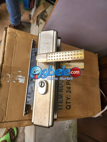 listing img